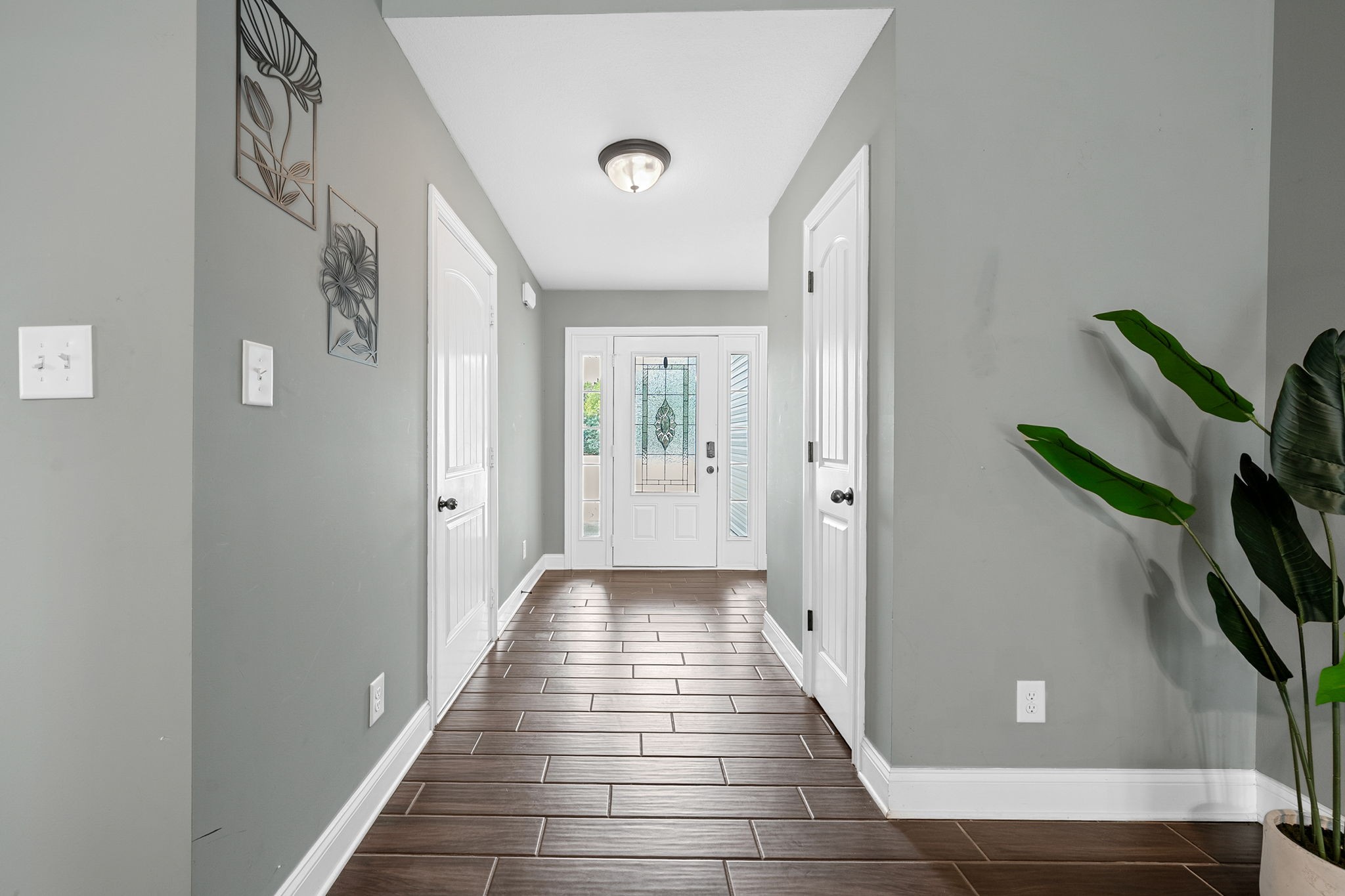 1926 Jackie Lorraine Dr