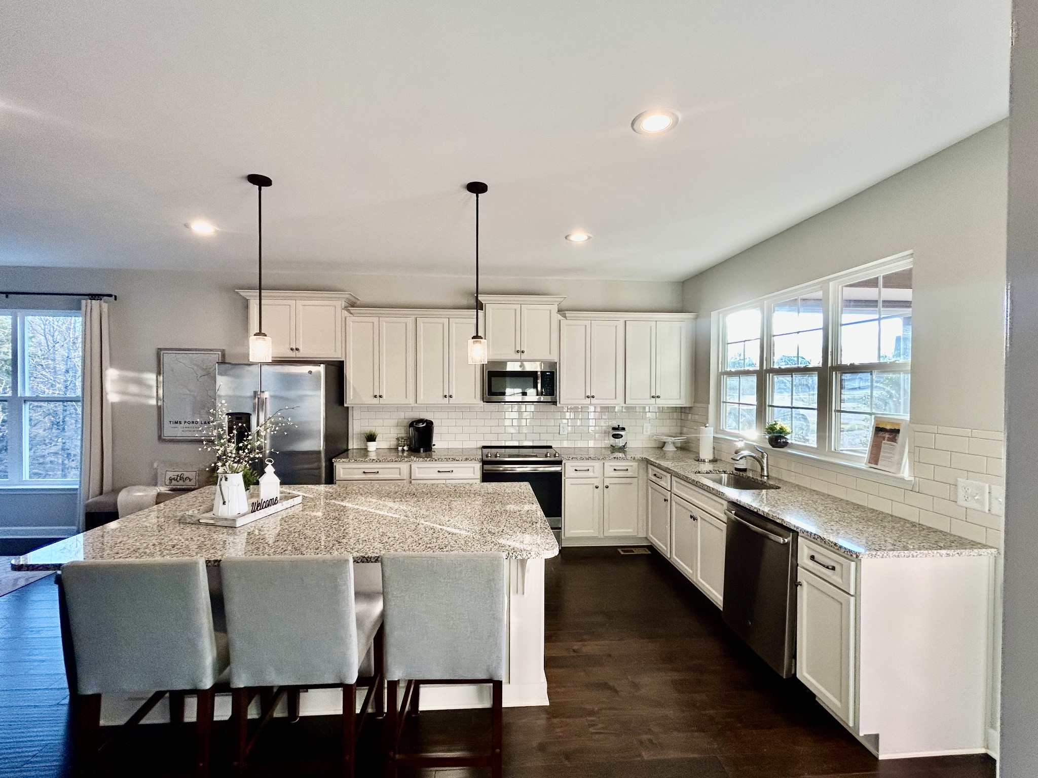 215 Evans Dr