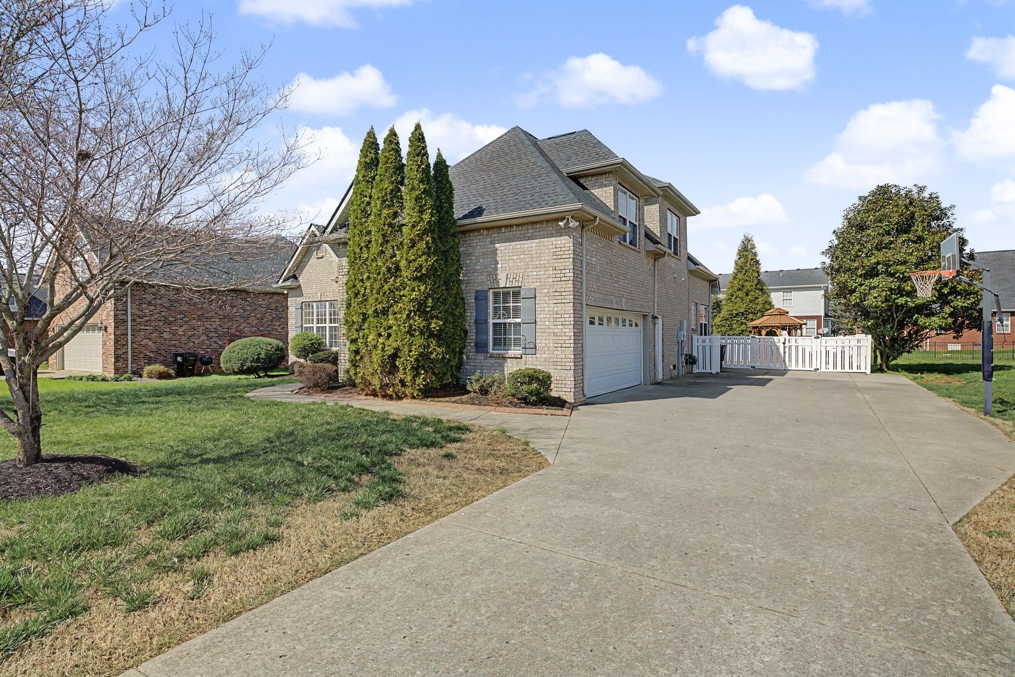 1328 Sam Houston Ave