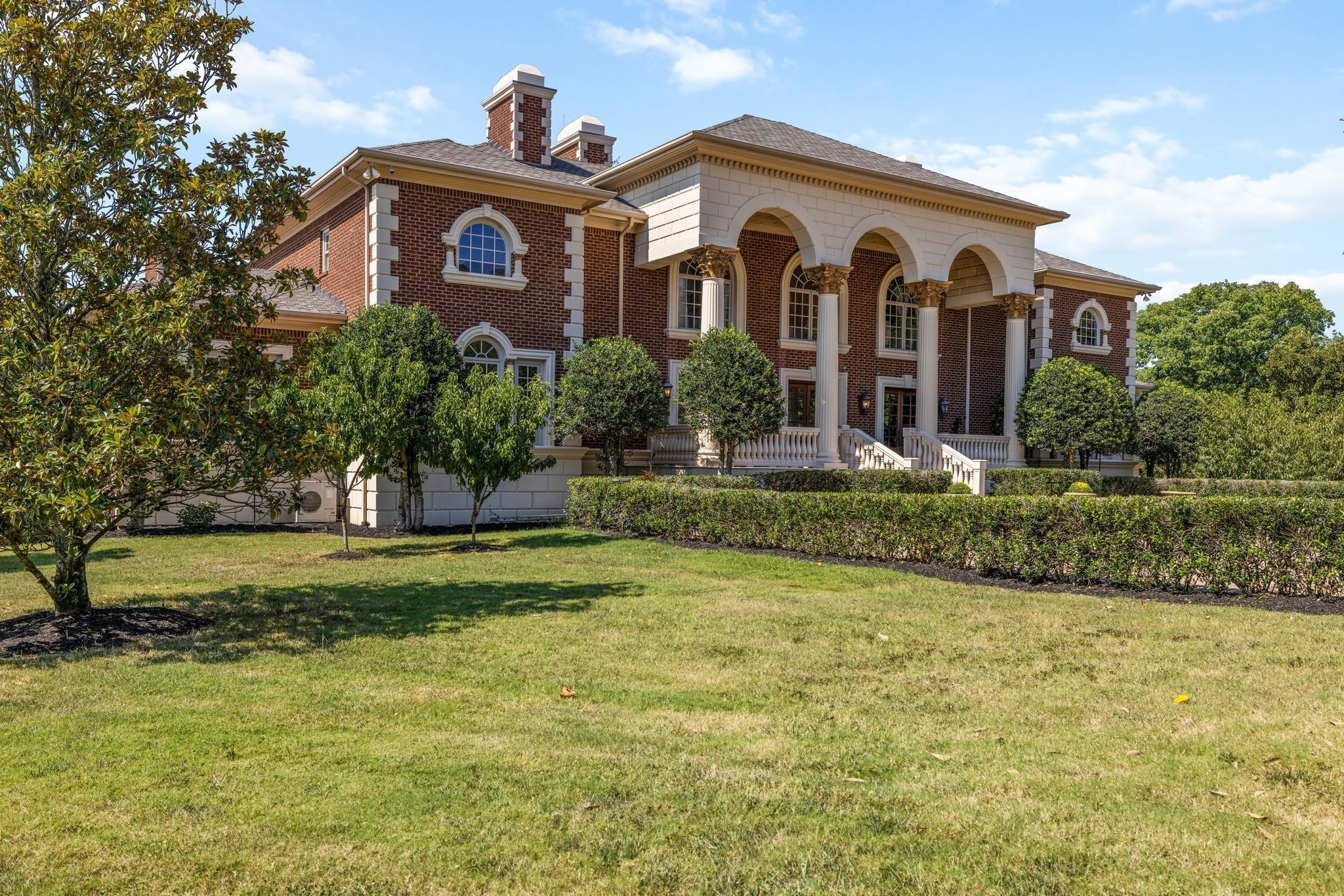 109 Woodward Hills Pl, Brentwood TN 37027 6-bed home, photo 4 of 60