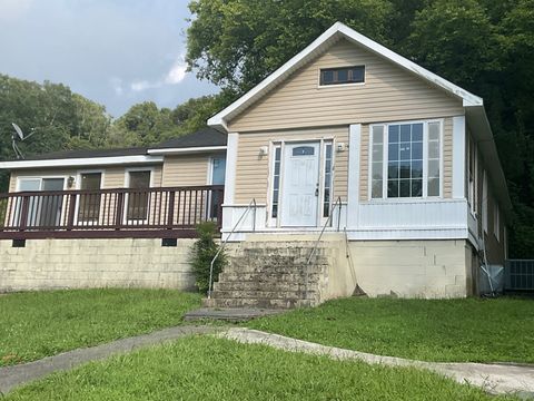 Photo of 3306 Campbell St, Chattanooga, TN 37406 (MLS # 3306541)