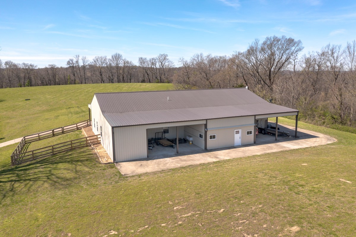 1690 Ramblewood Dr