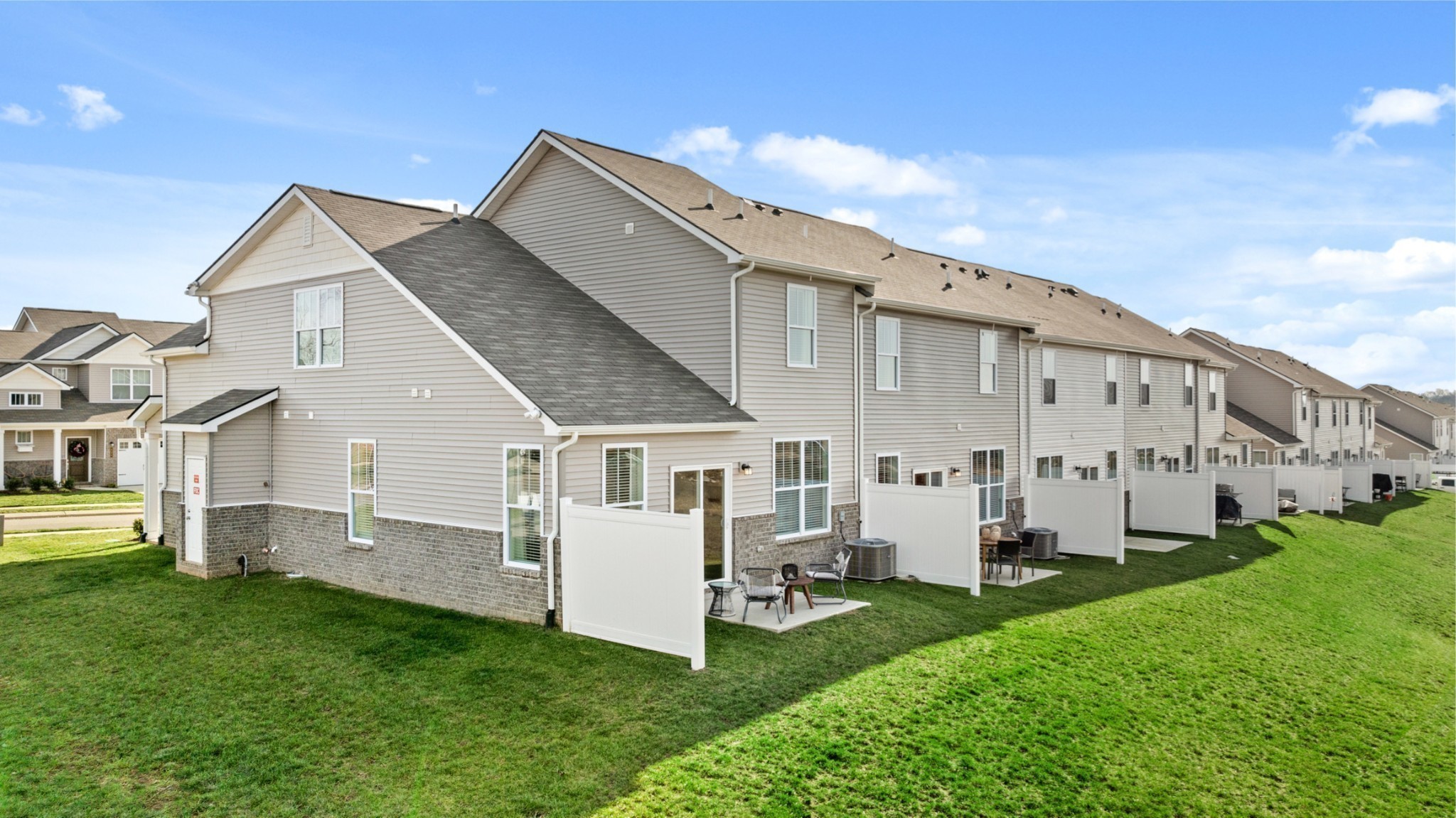 1651 Manuka Lane