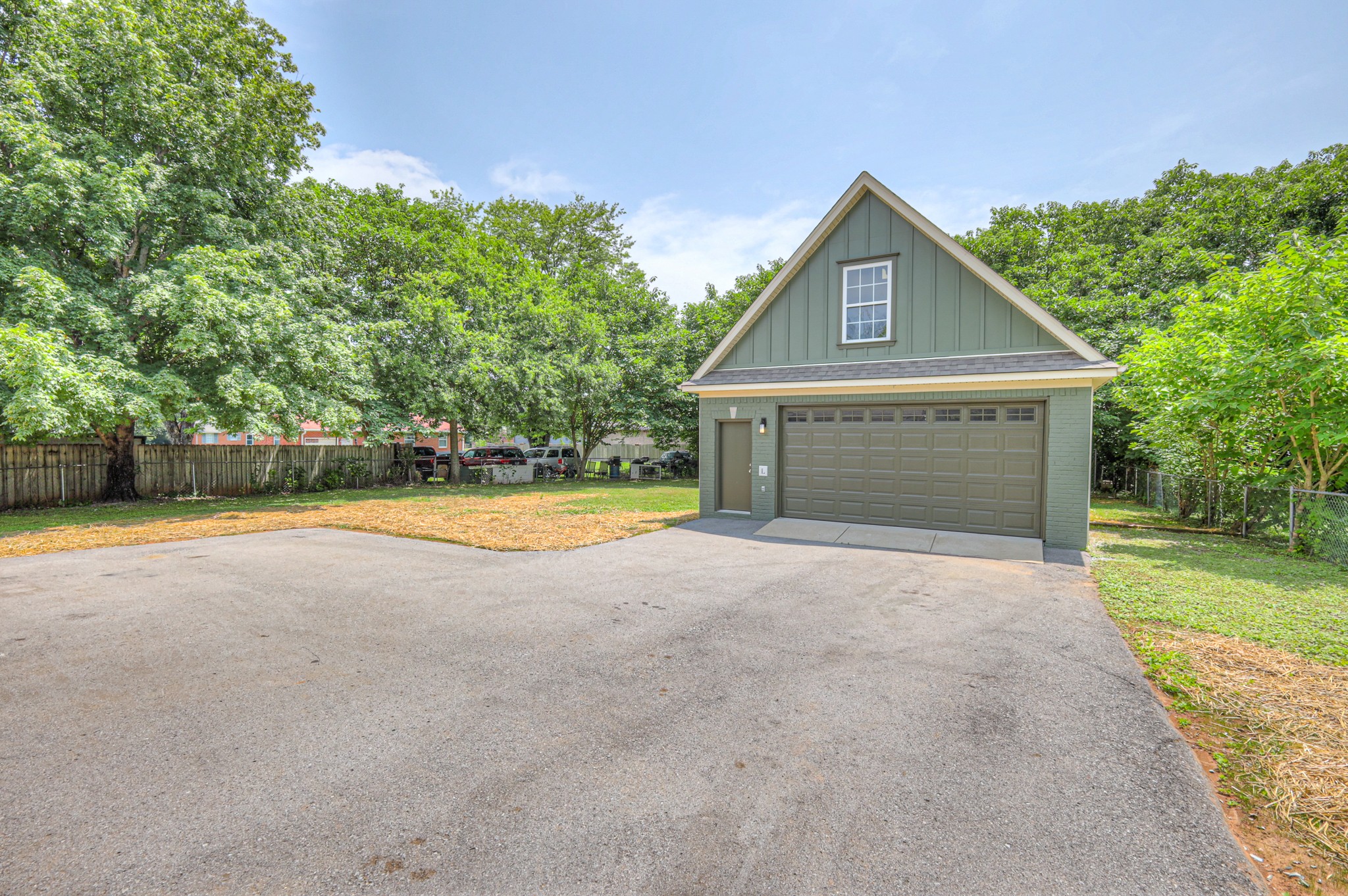 807 Brookfield Dr