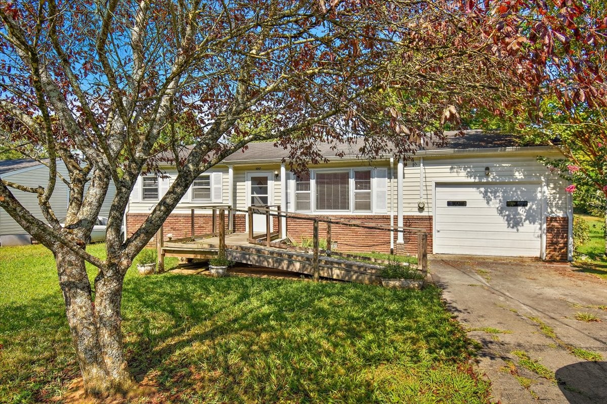 1017 Fairfield Pike