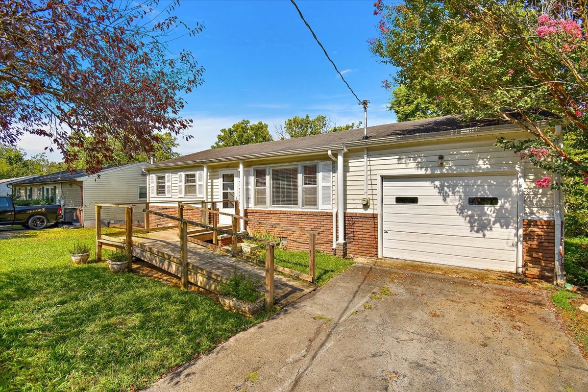 1017 Fairfield Pike