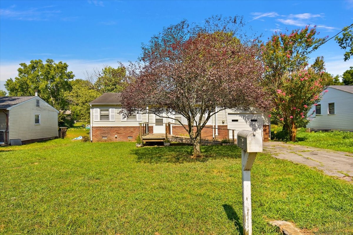 1017 Fairfield Pike