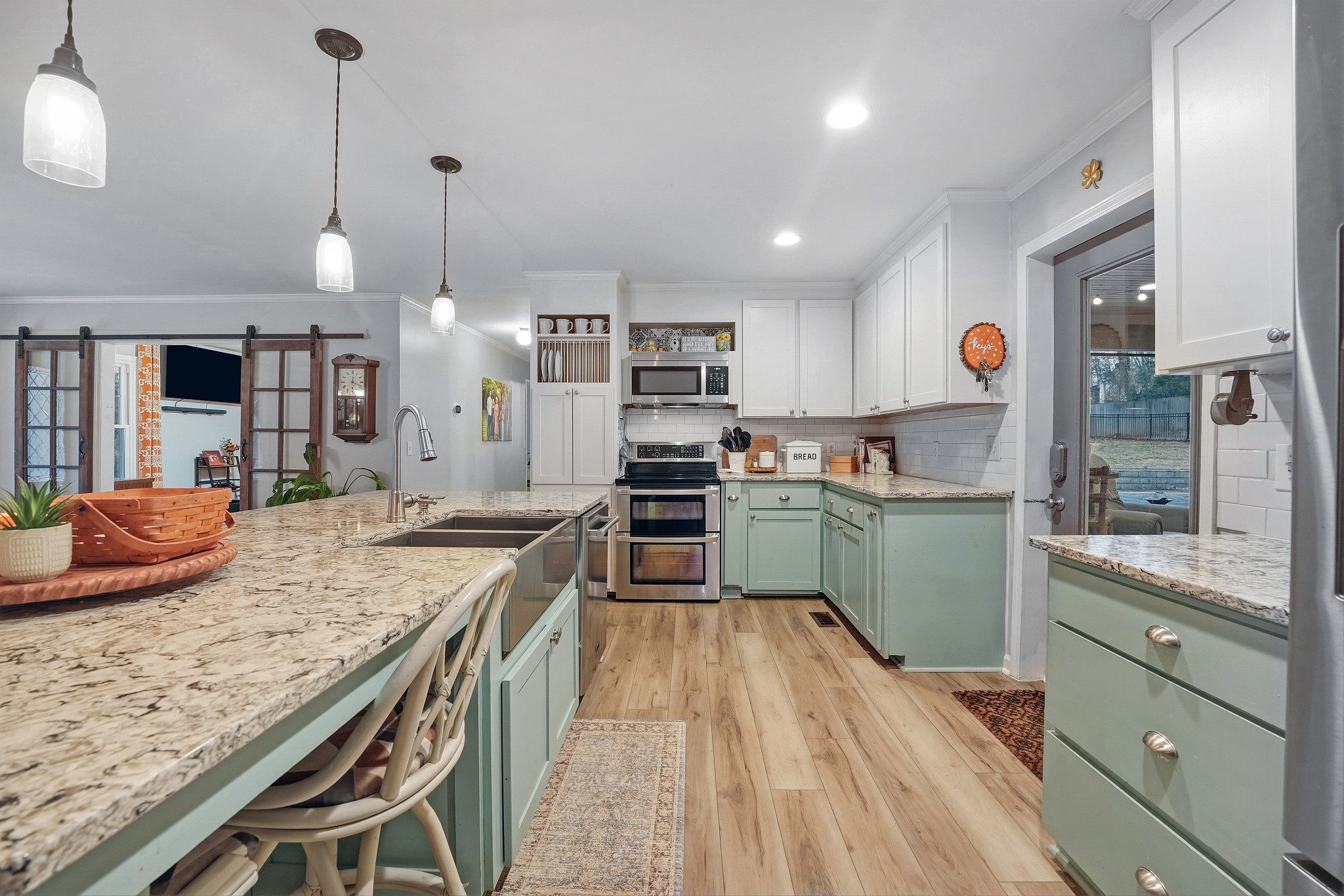 811 Hogans Branch Rd