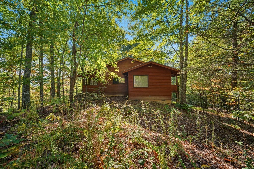 4021 Camp Hollow Rd
