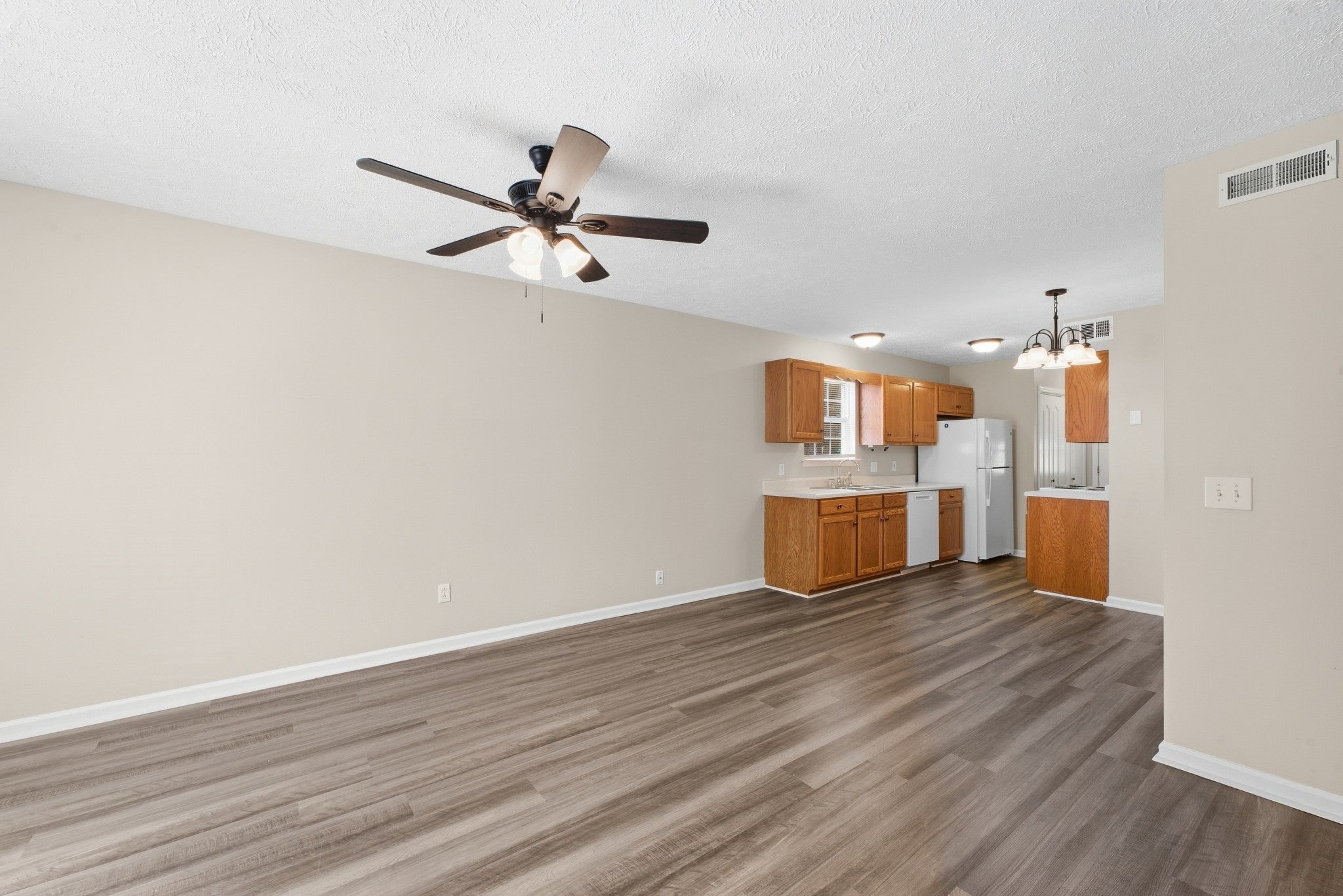 1427 Middleborough Ct