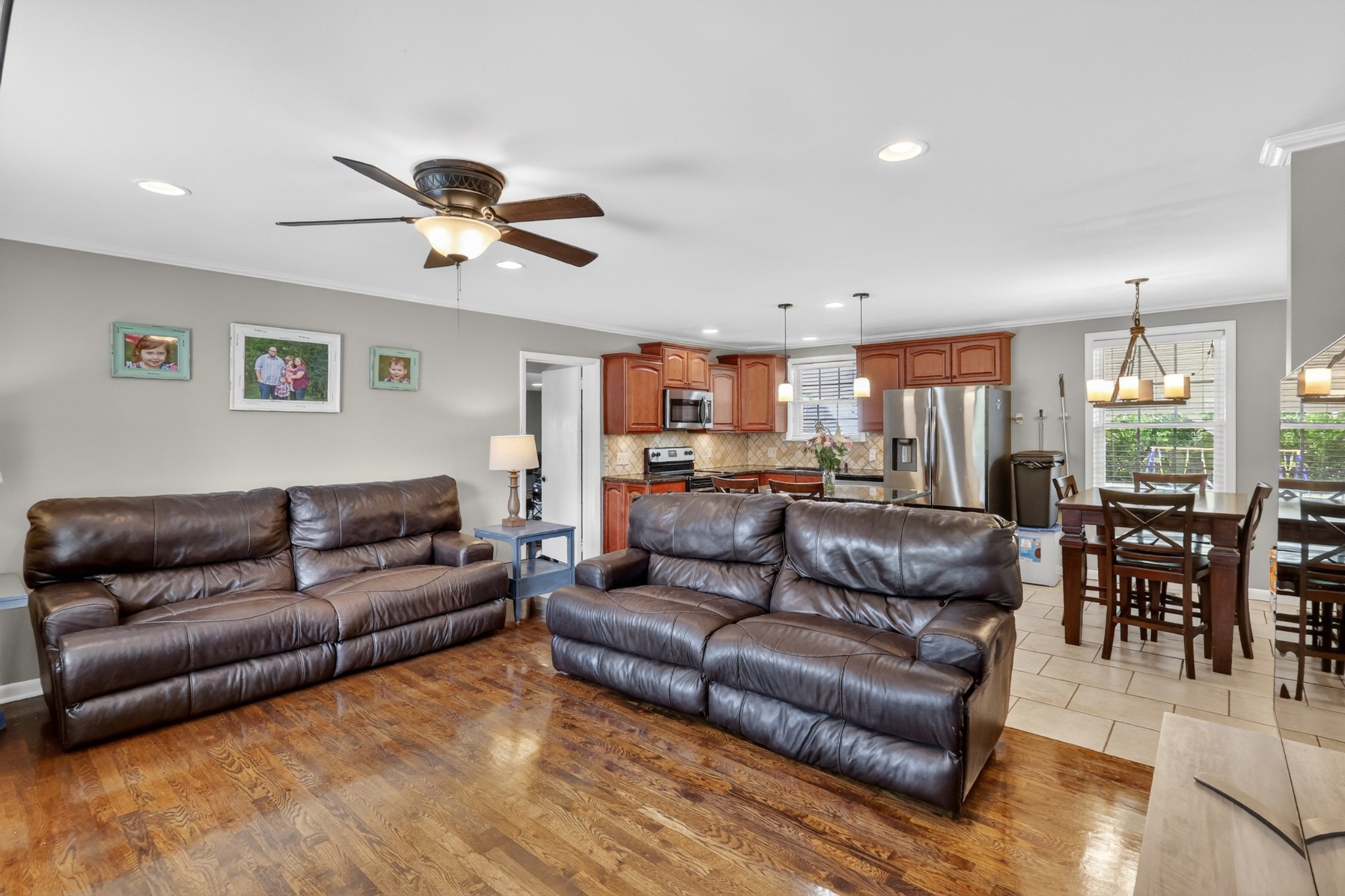 272 Wessington Pl N