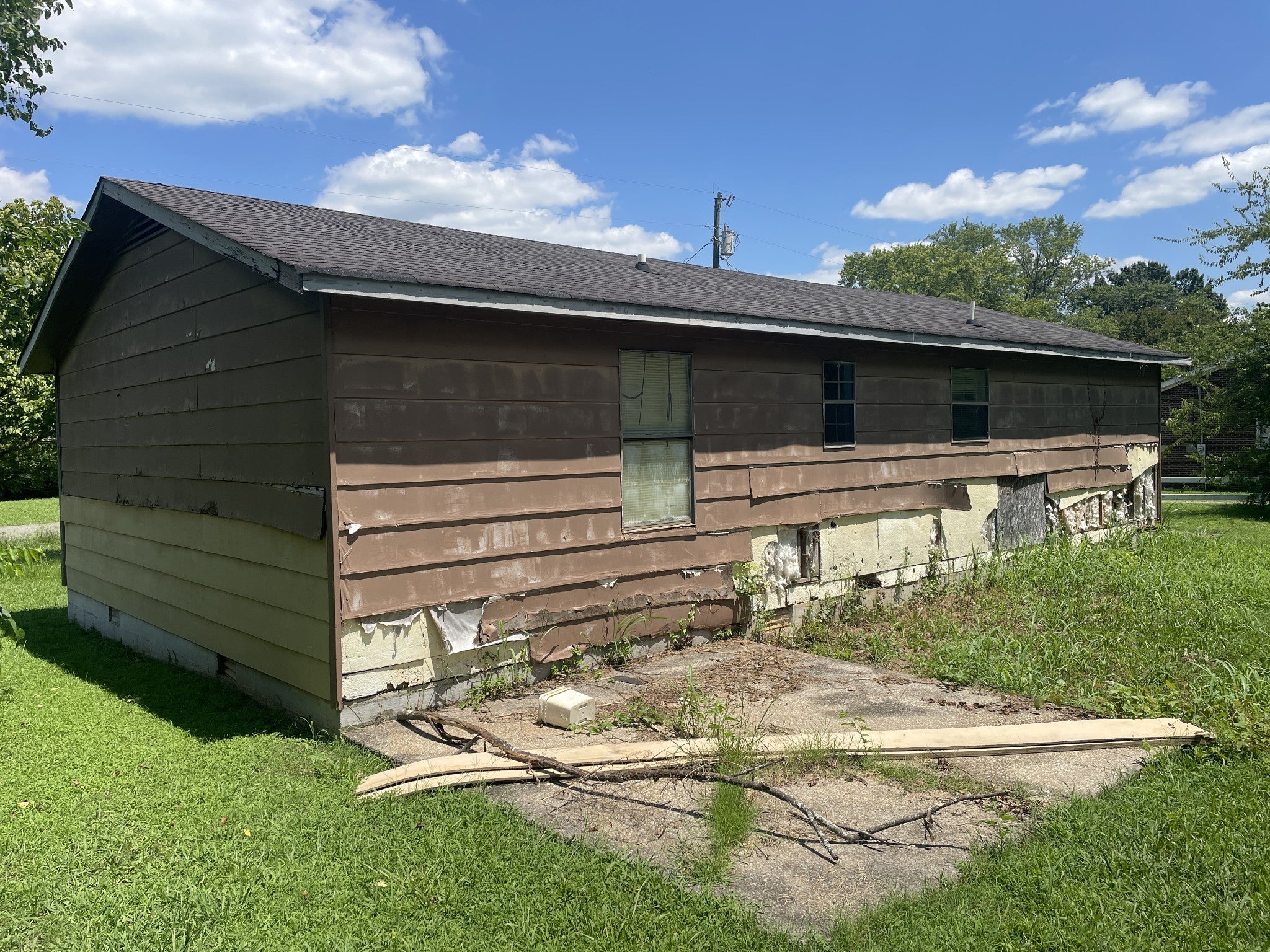 2241 Dominion Dr
