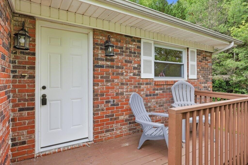 408 Lupton Drive