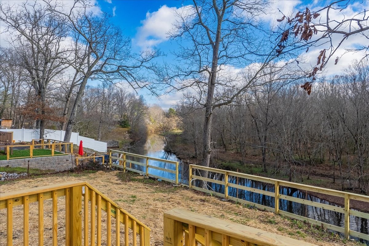 252 Fredonia Rd