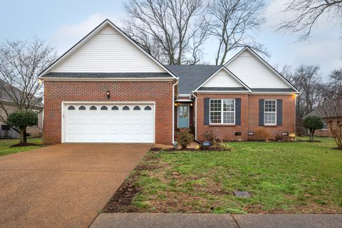 110 Bell Grove Dr Columbia TN 38401