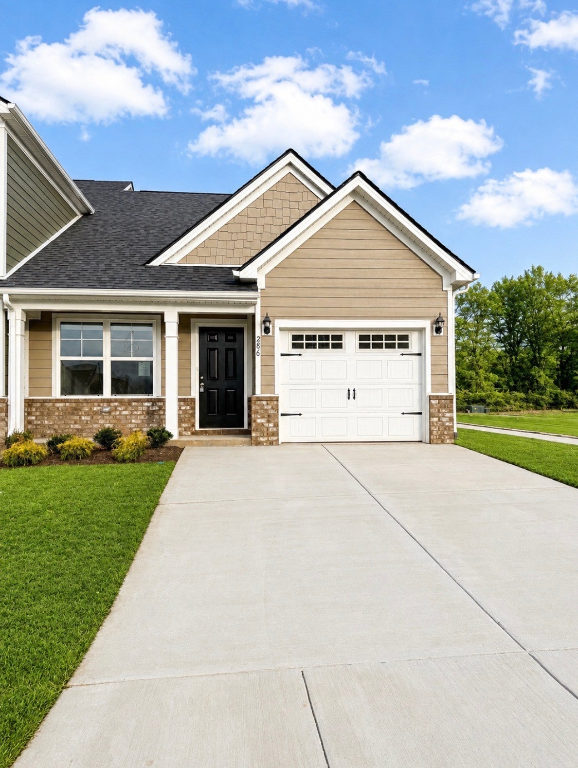 286 Selesia Lane