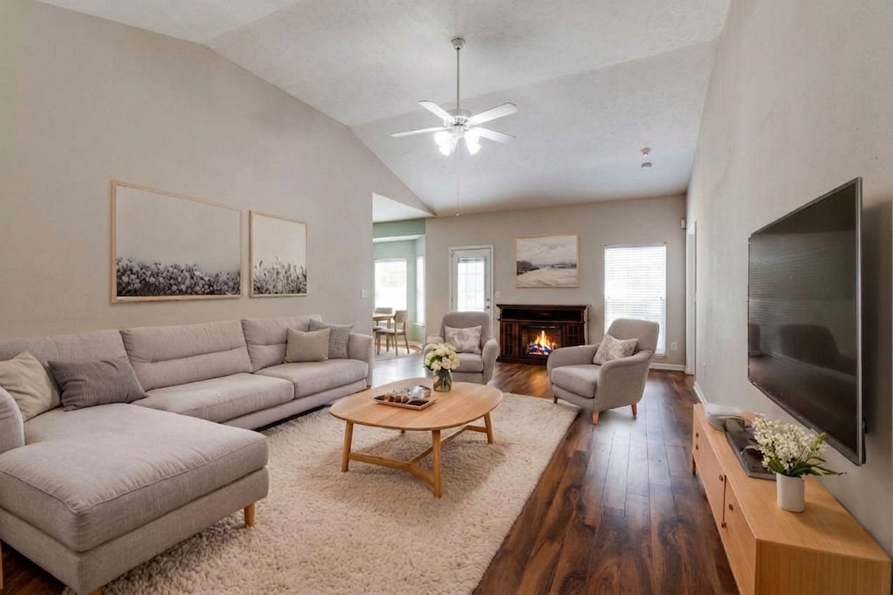 203 Neal Ave - Photo 4