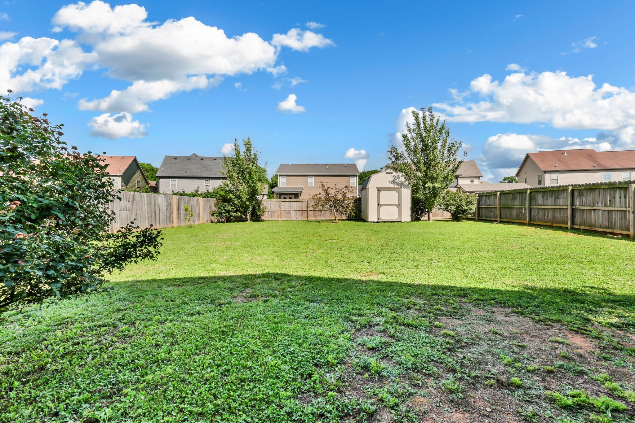 925 Tanager Ct