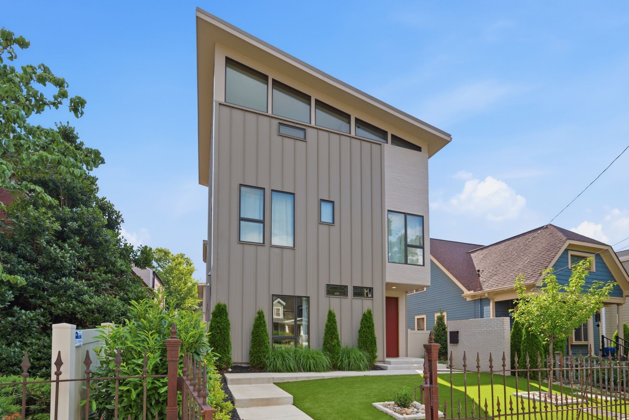1603 5th Ave N