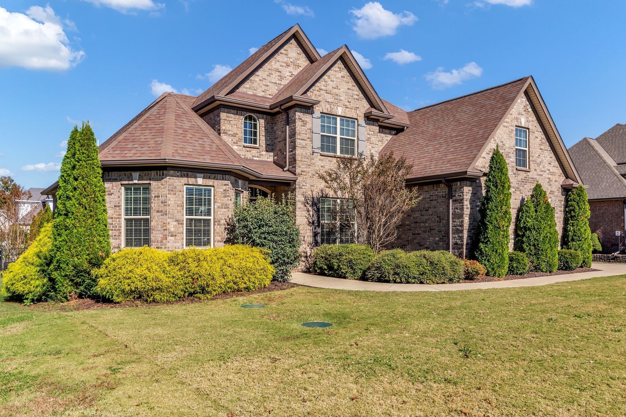 4235 Thoroughbred Ln