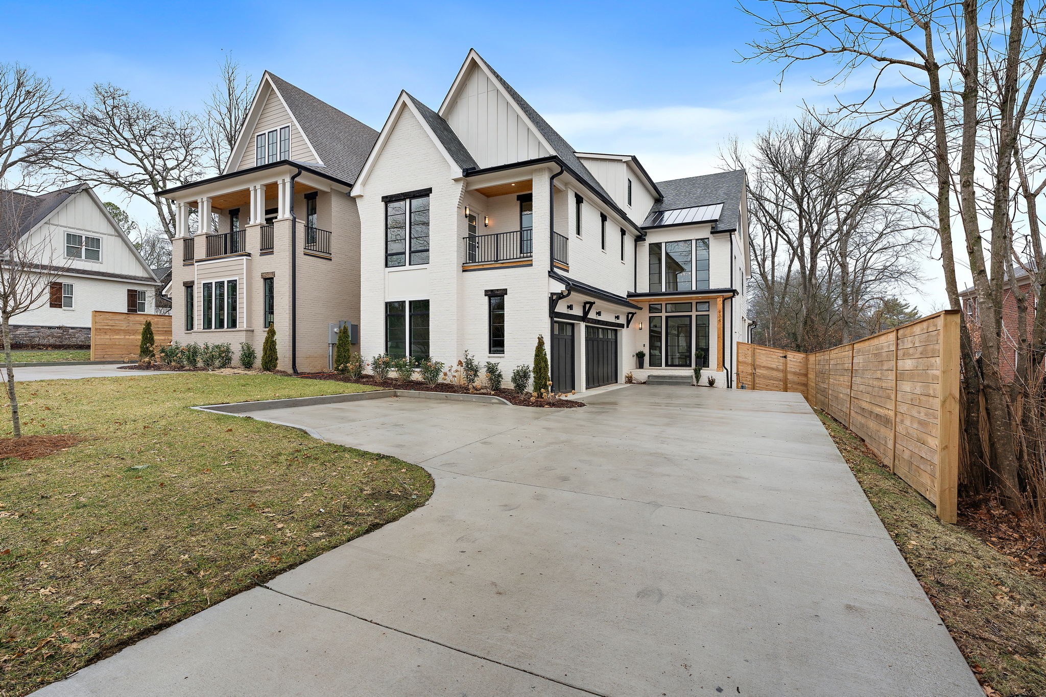 934 Battery Ln