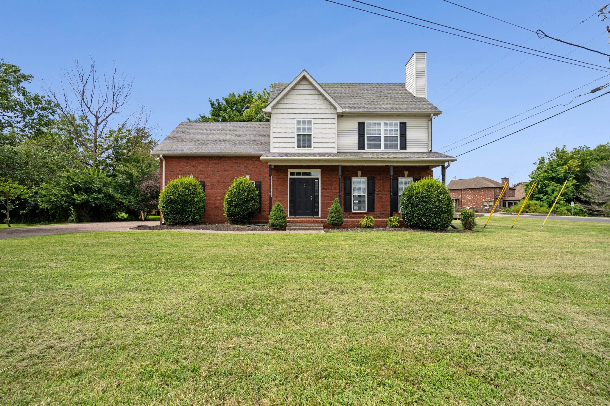 302 Twelve Oaks Ln