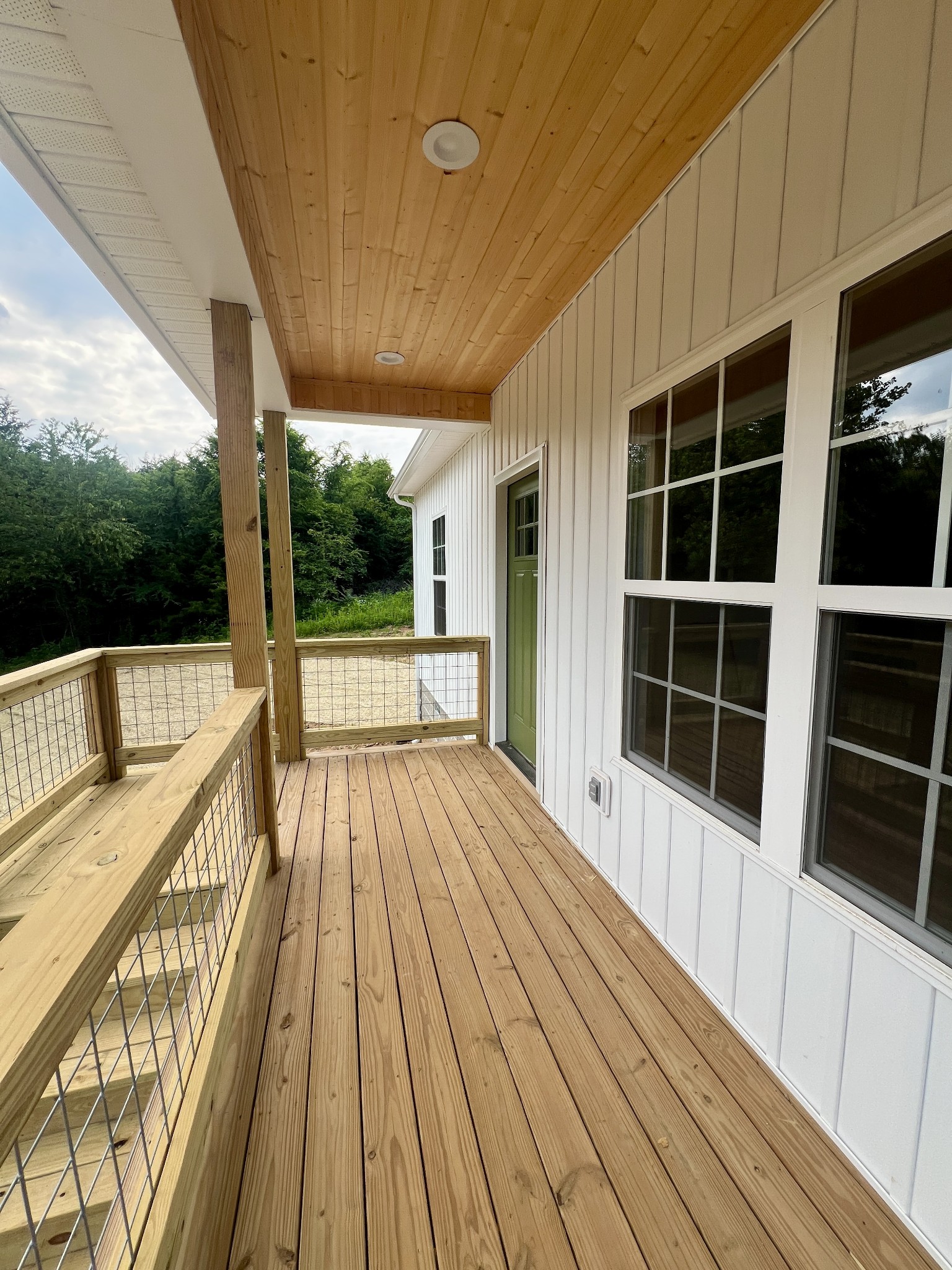 88 River Oaks Drive