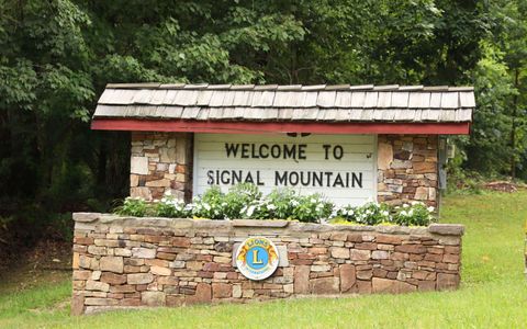 1820 Sawyer Farms Lane Signal Mountain TN 37377
