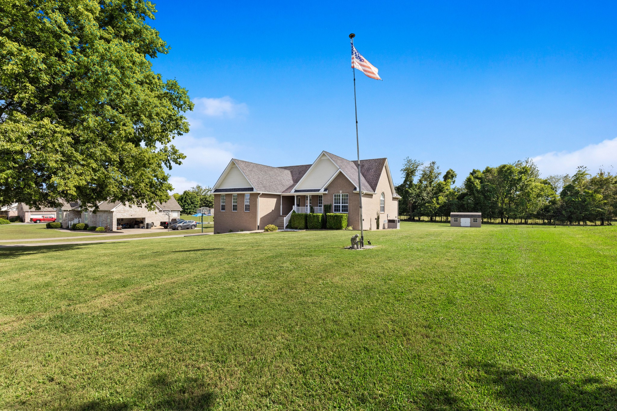 1014 Somerville Dr