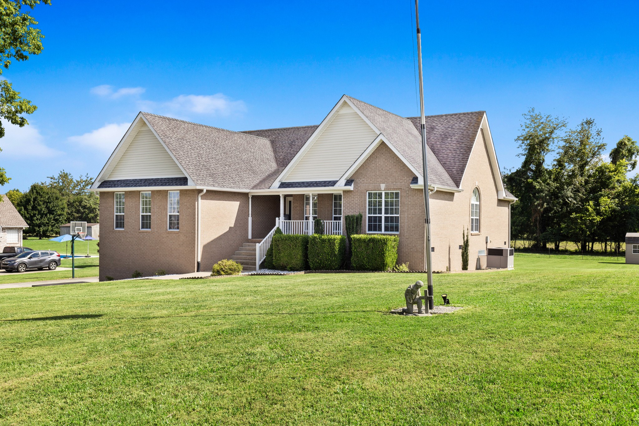1014 Somerville Dr