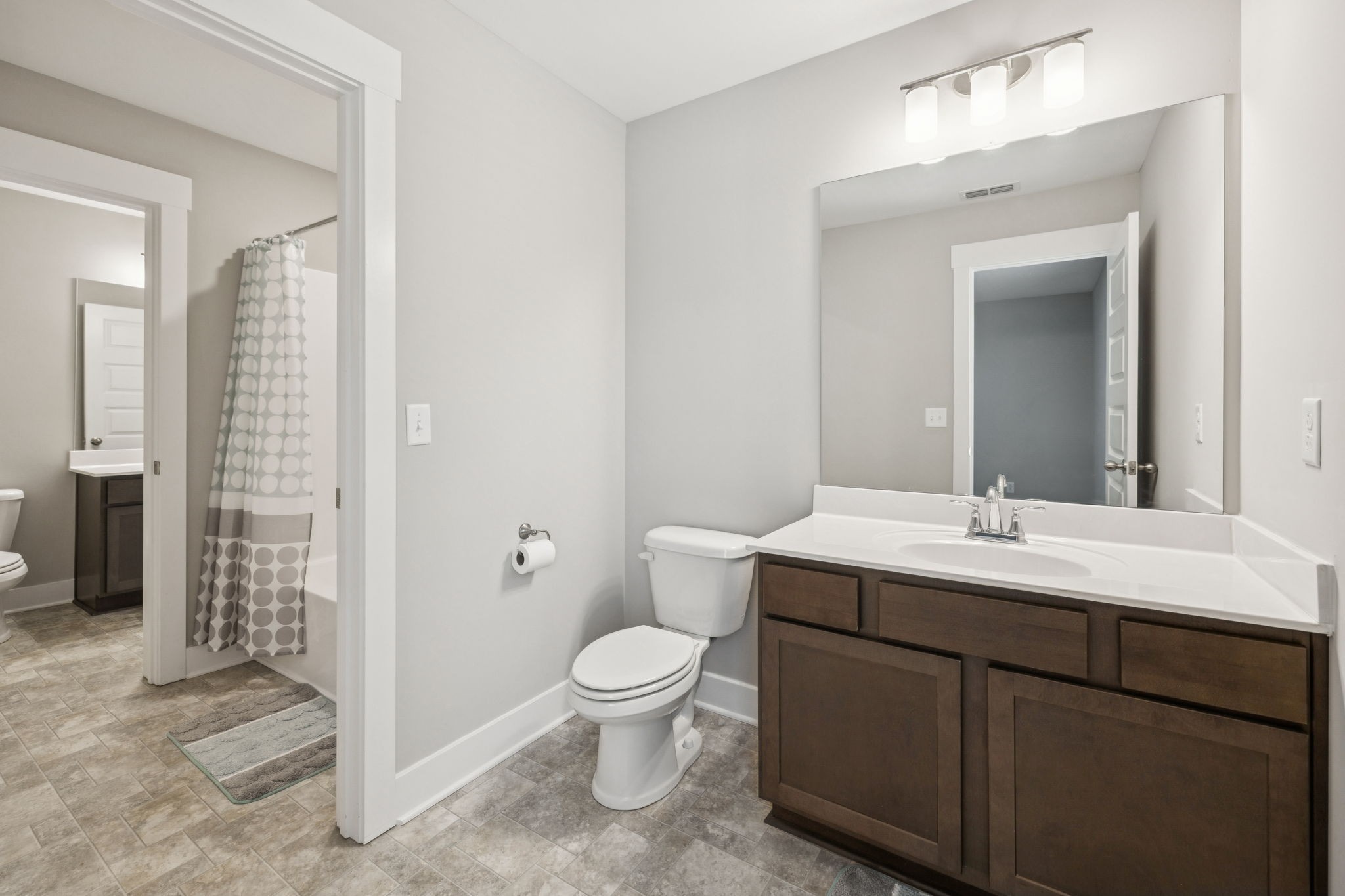 Murfreesboro, Tennessee 37127, United States, 4 Bedrooms Bedrooms, ,4 BathroomsBathrooms,Residential,Active,181544