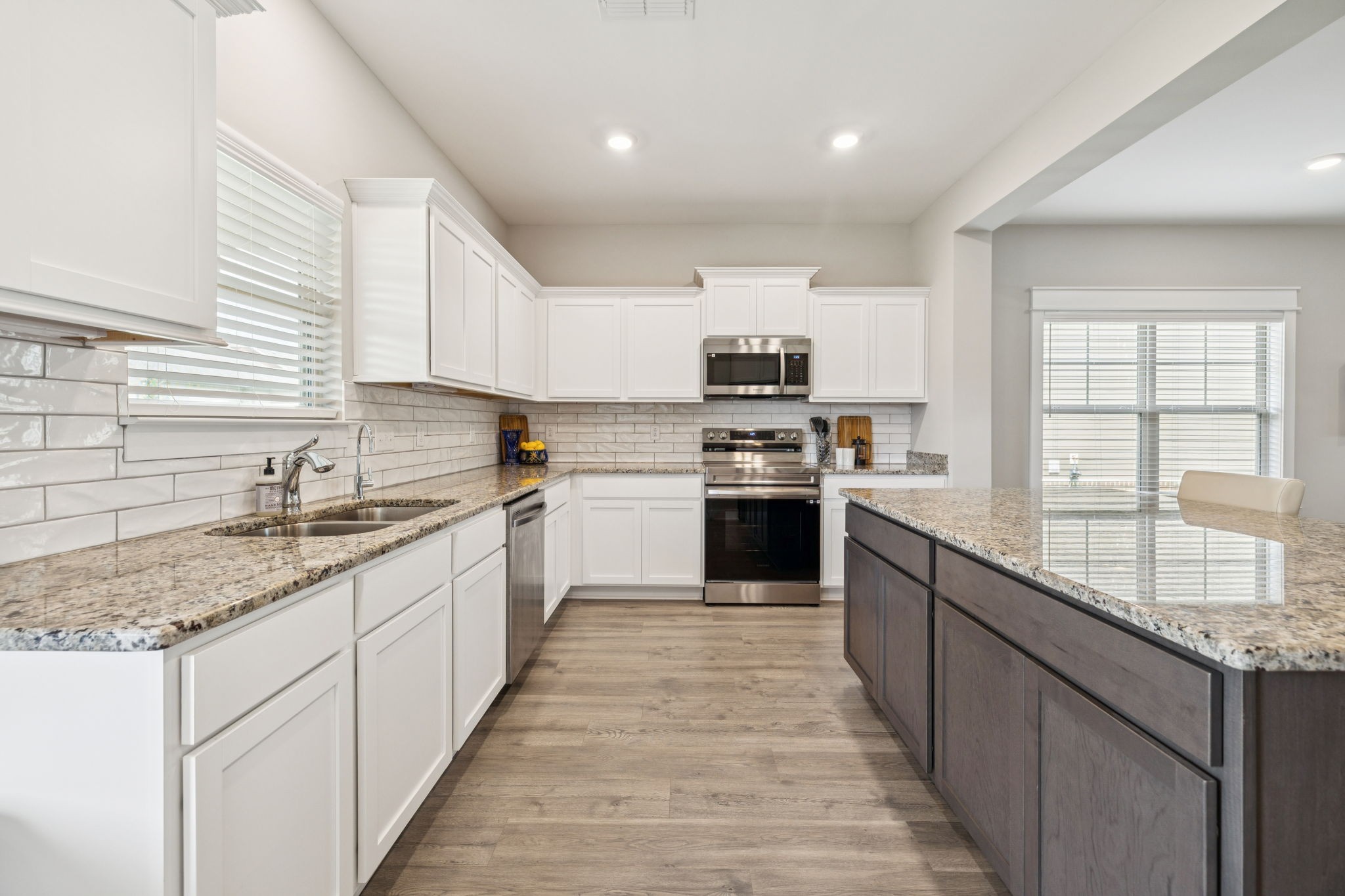 Murfreesboro, Tennessee 37127, United States, 4 Bedrooms Bedrooms, ,4 BathroomsBathrooms,Residential,Active,181544