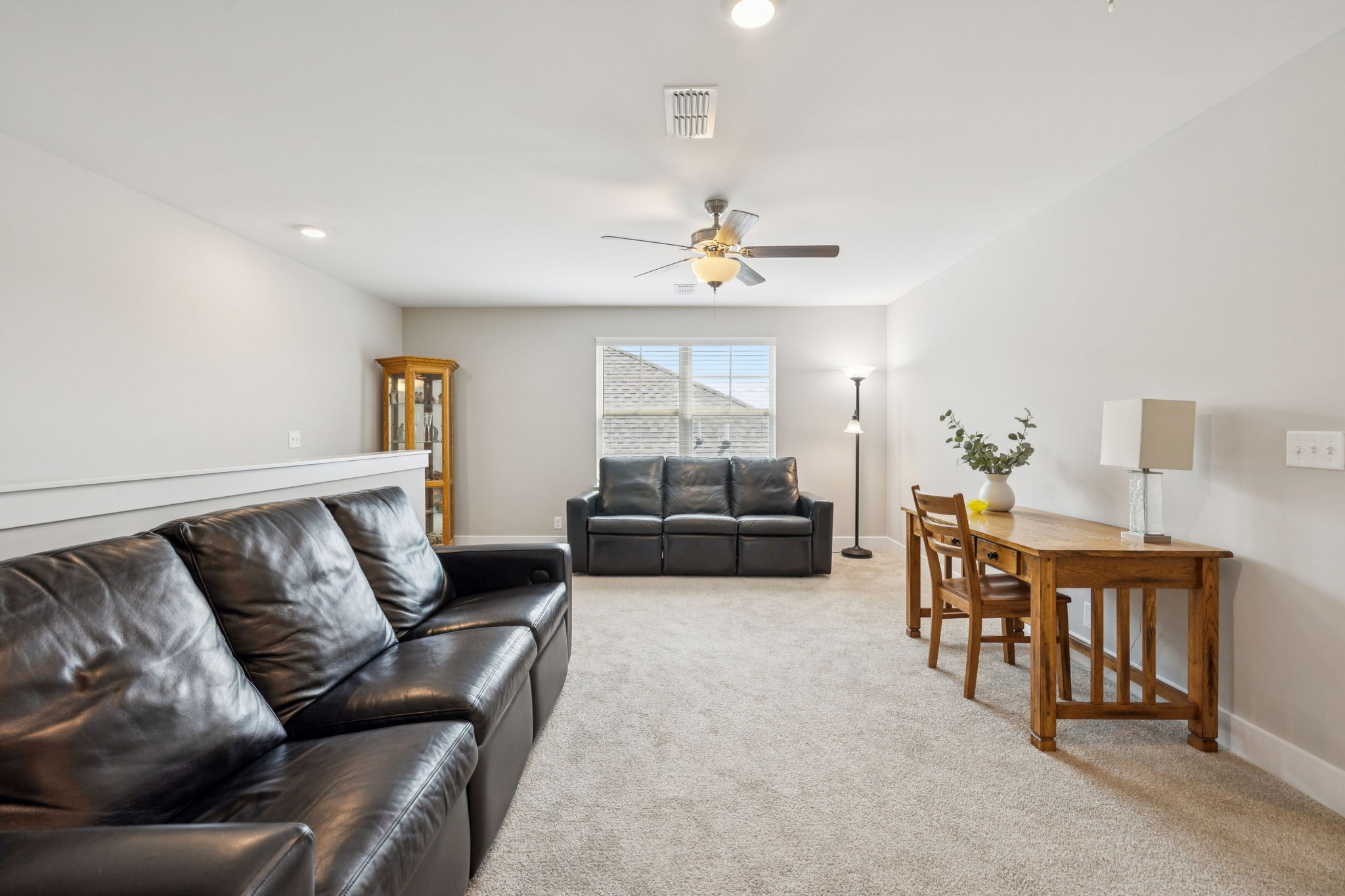 Murfreesboro, Tennessee 37127, United States, 4 Bedrooms Bedrooms, ,4 BathroomsBathrooms,Residential,Active,181544