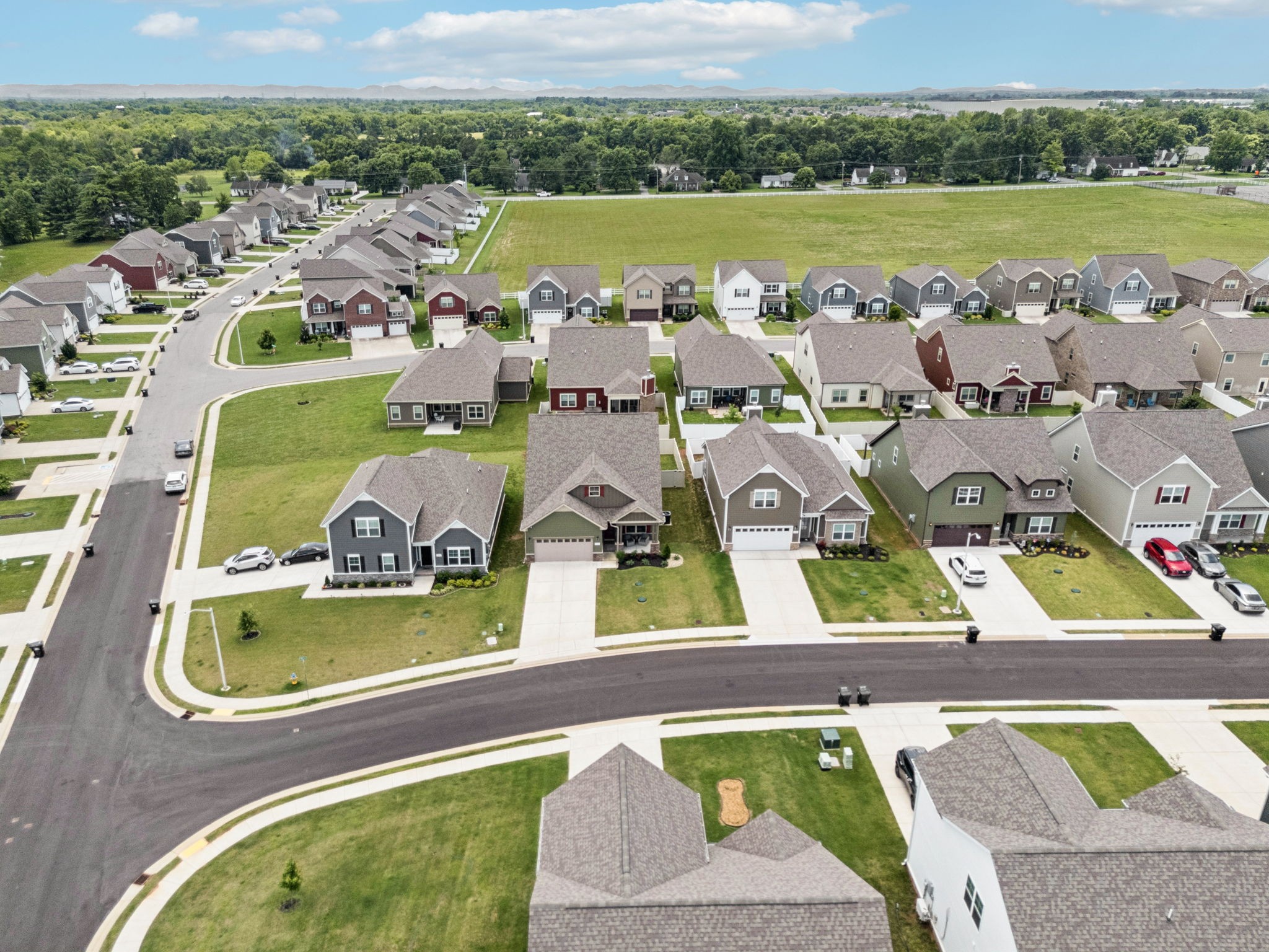 Murfreesboro, Tennessee 37127, United States, 4 Bedrooms Bedrooms, ,4 BathroomsBathrooms,Residential,Active,181544