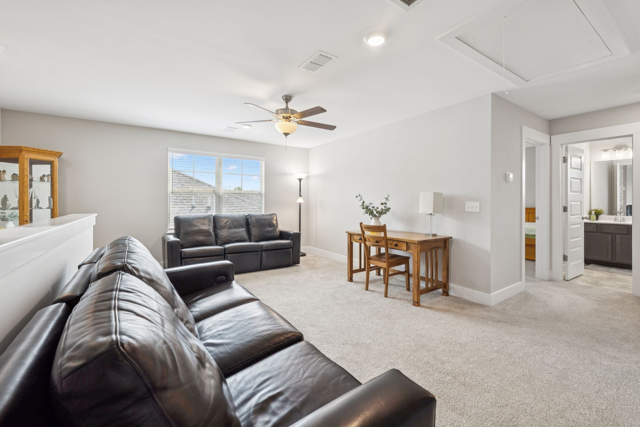 Murfreesboro, Tennessee 37127, United States, 4 Bedrooms Bedrooms, ,4 BathroomsBathrooms,Residential,Active,181544