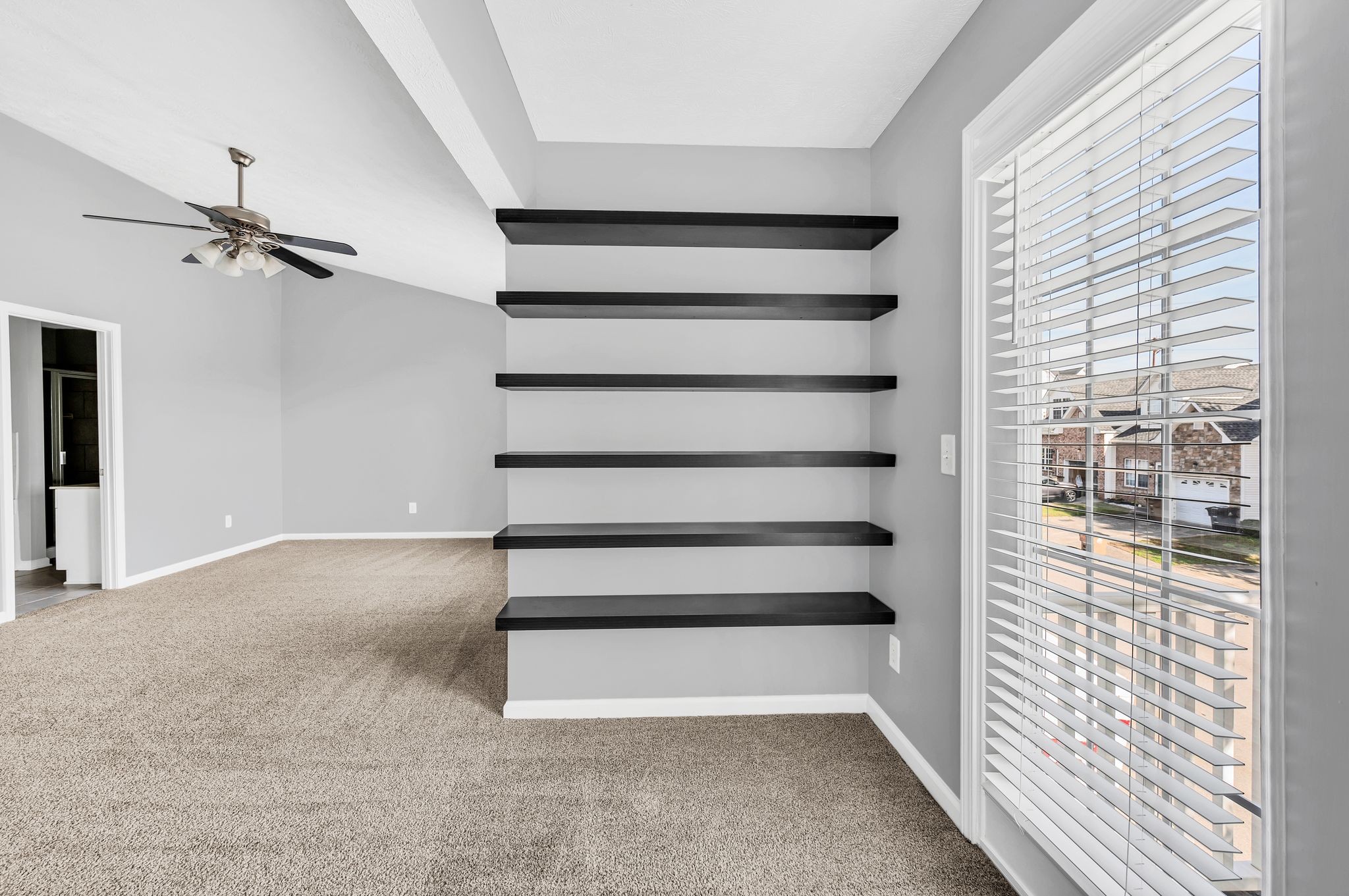 Nashville, Tennessee 37210, United States, 3 Bedrooms Bedrooms, ,3 BathroomsBathrooms,Residential,Active,30471