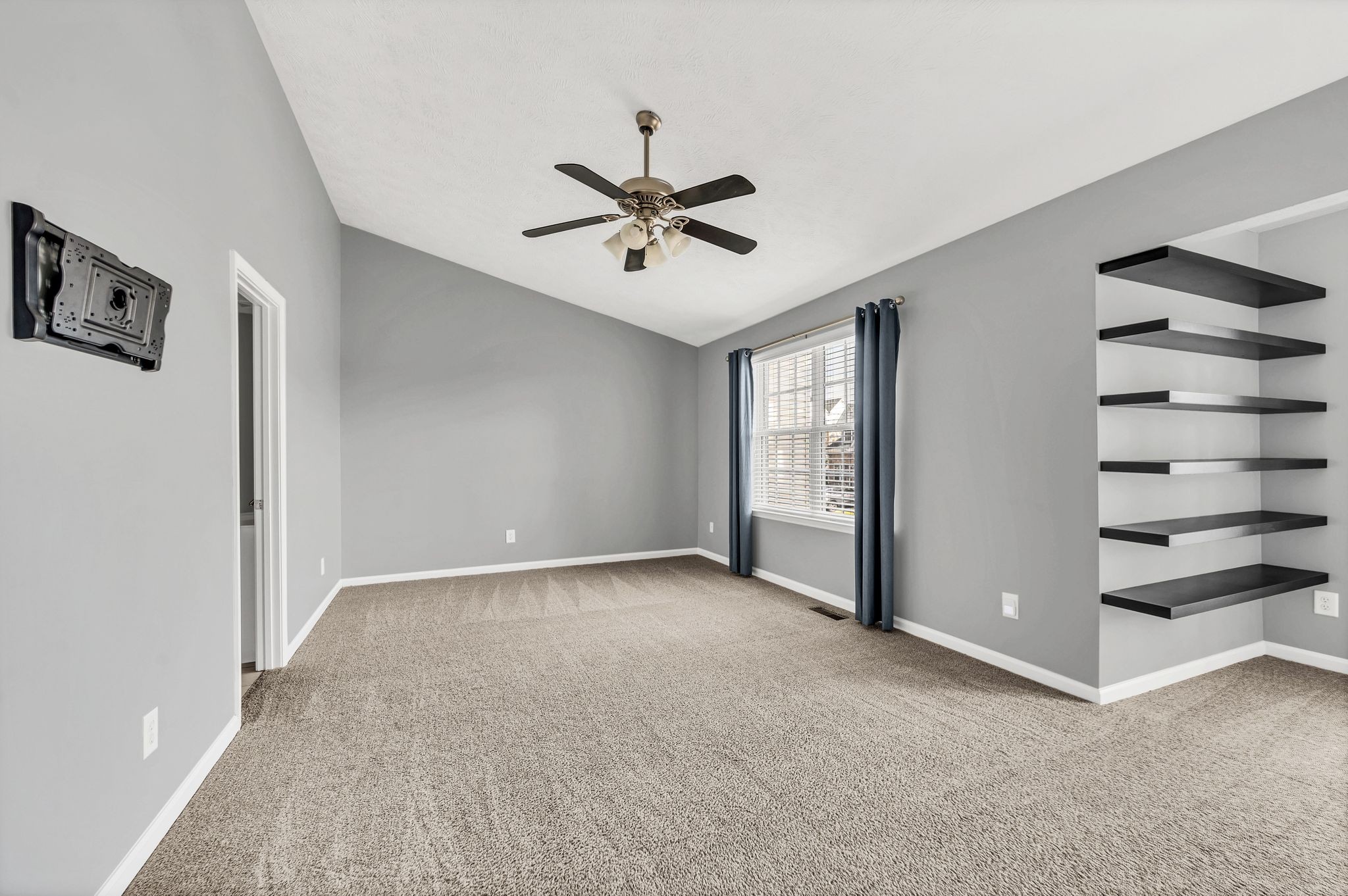 Nashville, Tennessee 37210, United States, 3 Bedrooms Bedrooms, ,3 BathroomsBathrooms,Residential,Active,30471