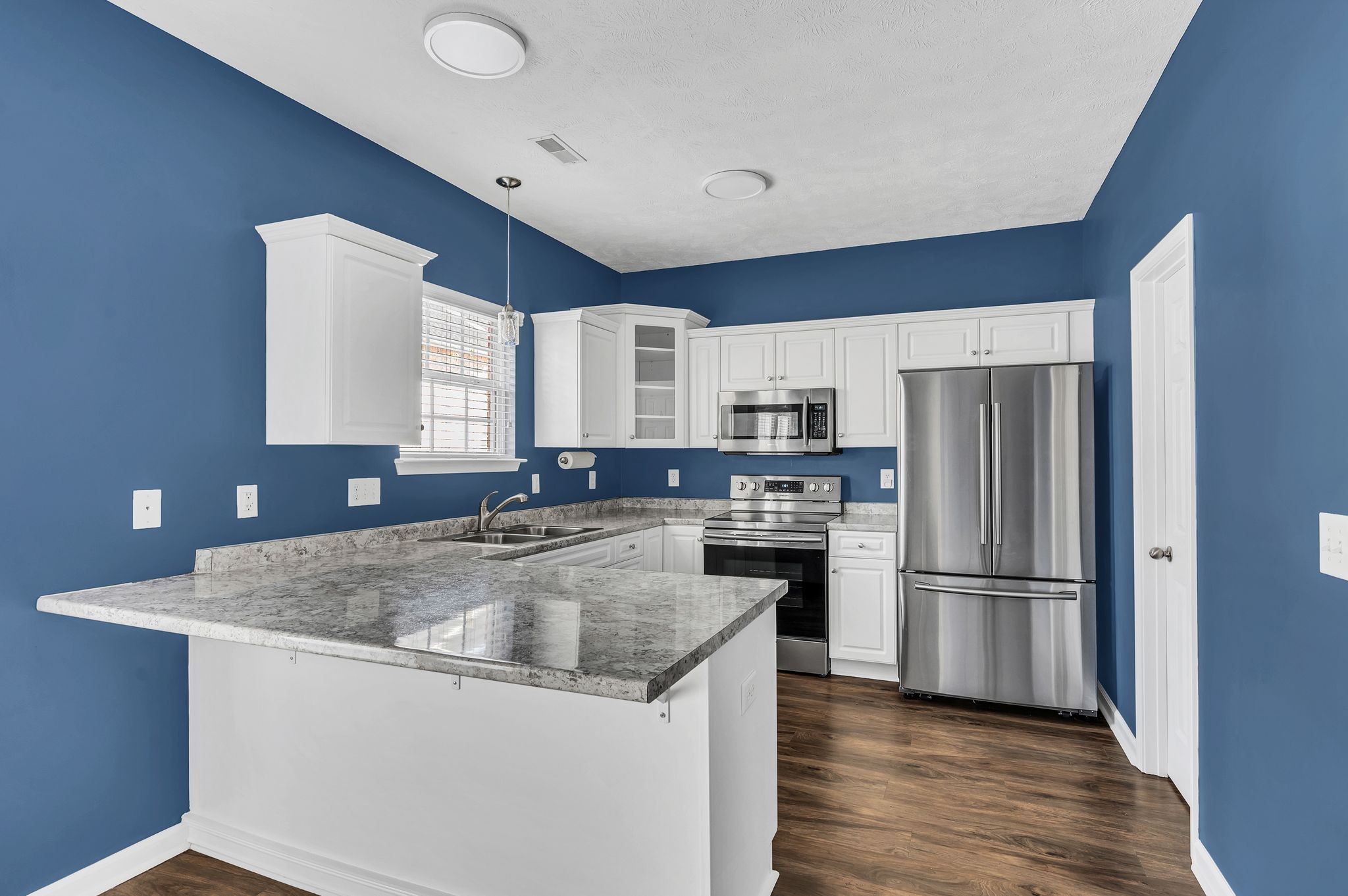 Nashville, Tennessee 37210, United States, 3 Bedrooms Bedrooms, ,3 BathroomsBathrooms,Residential,Active,30471