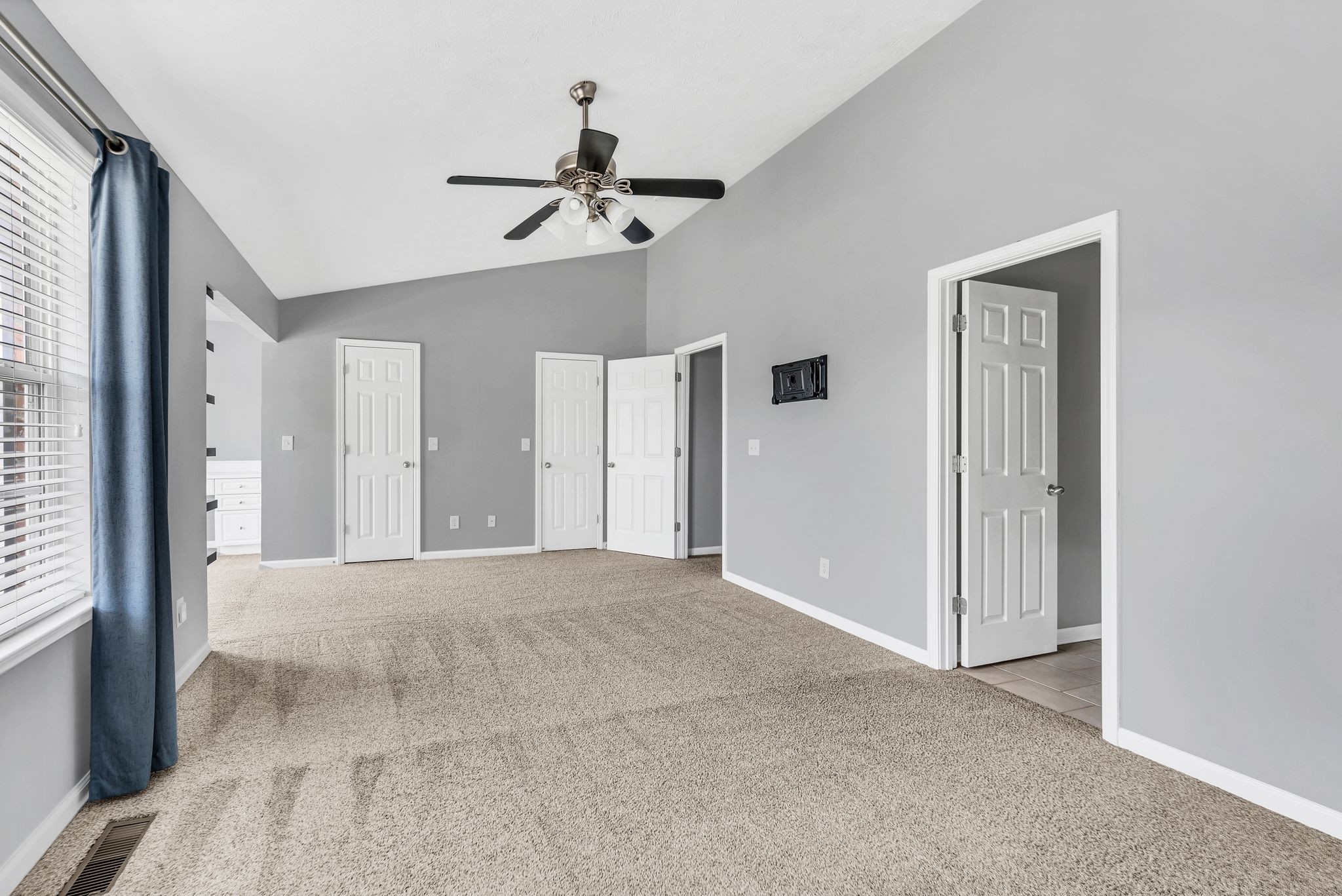 Nashville, Tennessee 37210, United States, 3 Bedrooms Bedrooms, ,3 BathroomsBathrooms,Residential,Active,30471