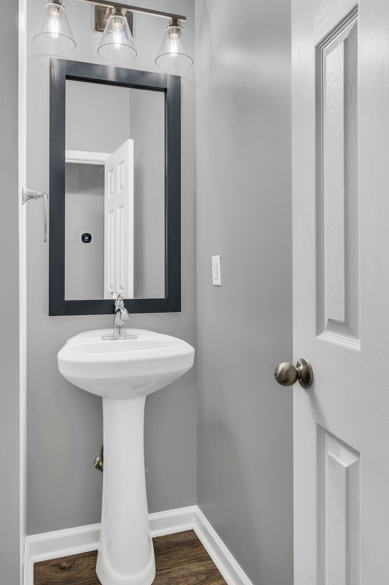 Nashville, Tennessee 37210, United States, 3 Bedrooms Bedrooms, ,3 BathroomsBathrooms,Residential,Active,30471