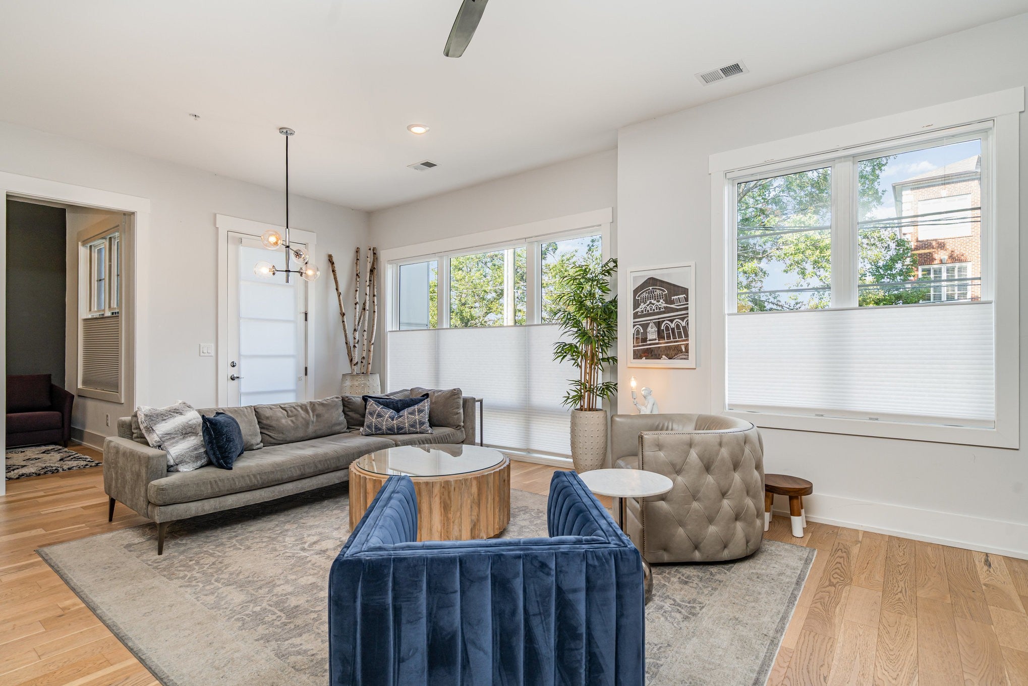 119 Acklen Park Dr 104