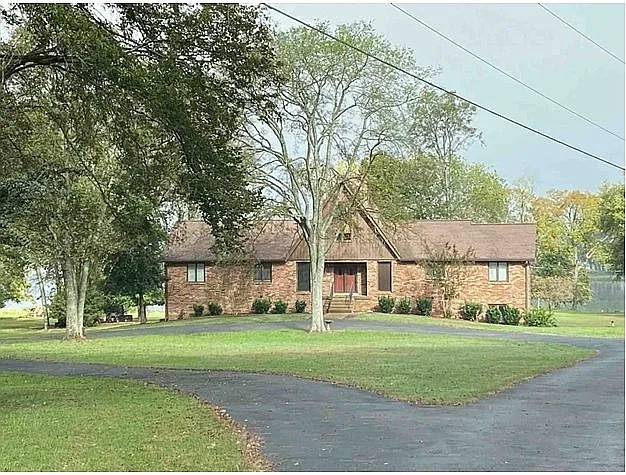 103 Ridge Dr