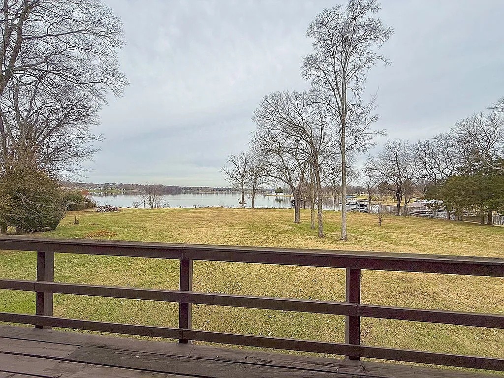 103 Ridge Dr