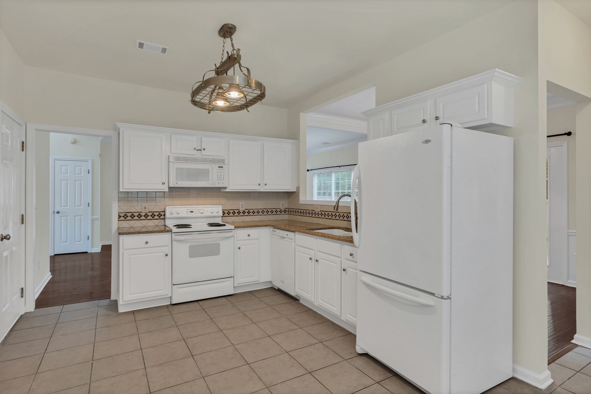 146 Stanwick Dr, Franklin TN 37067 3-bed home, photo 8 of 23
