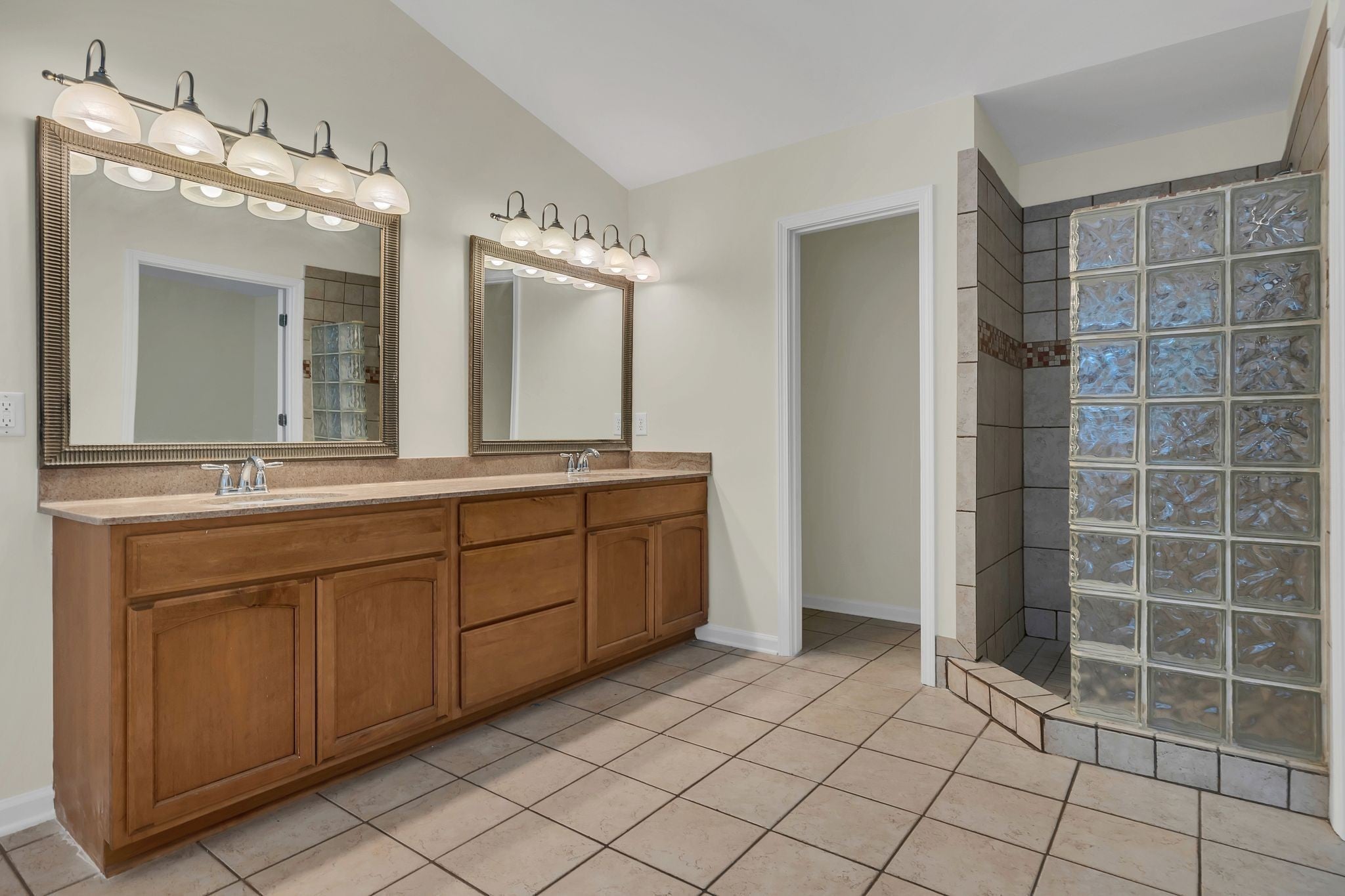 146 Stanwick Dr, Franklin TN 37067 3-bed home, photo 16 of 23
