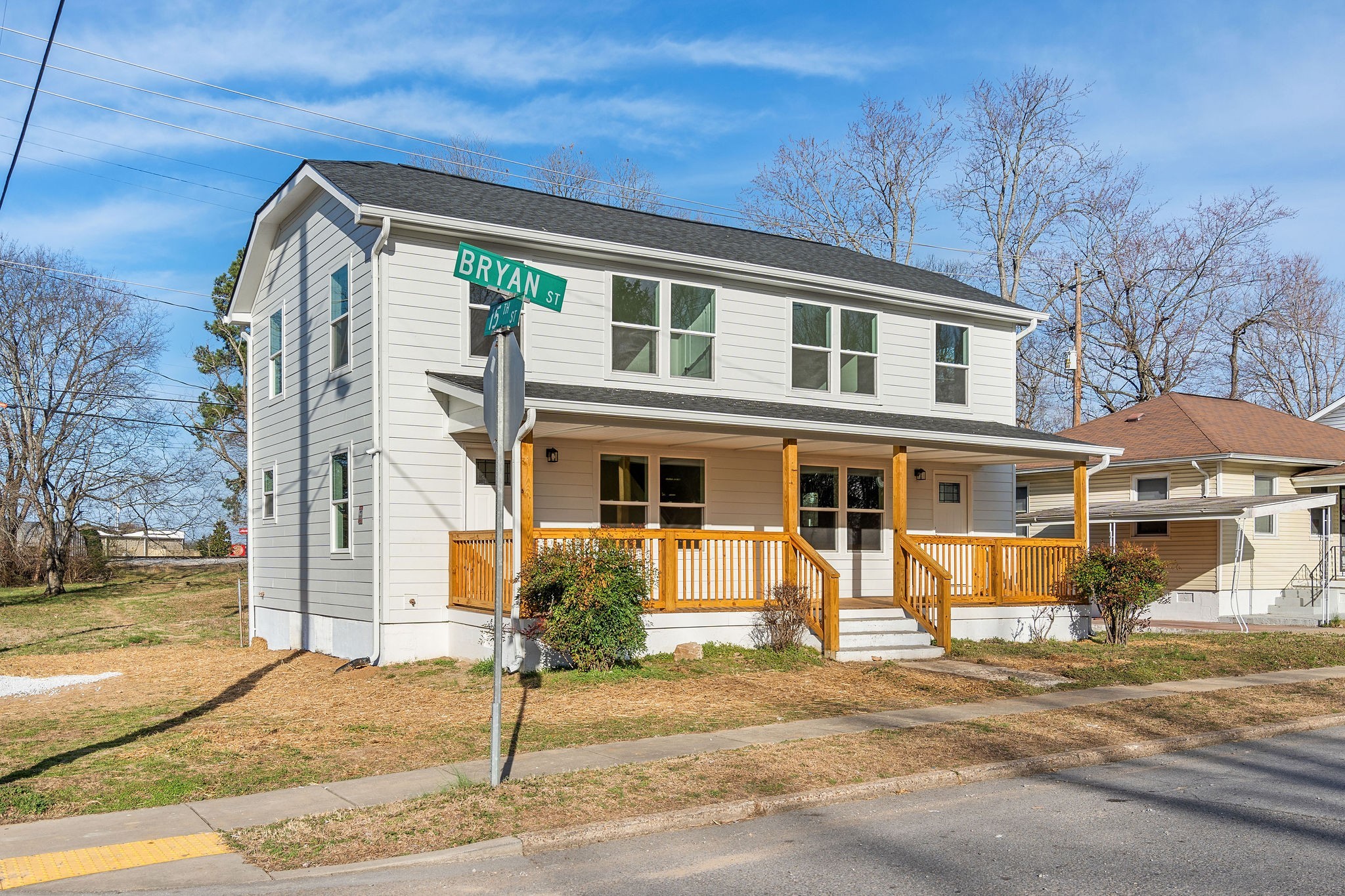 1414 Bryan St