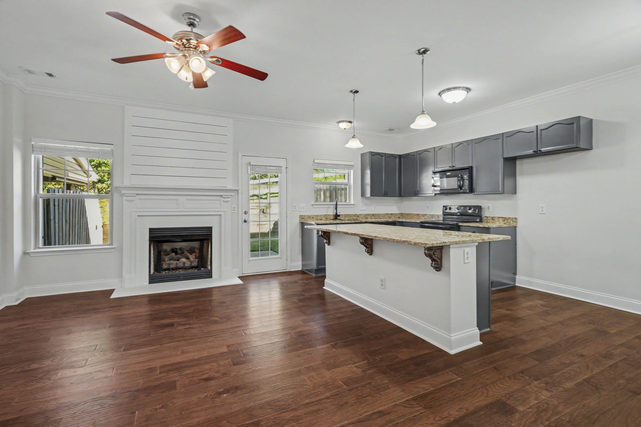 115 Stonecrest Dr