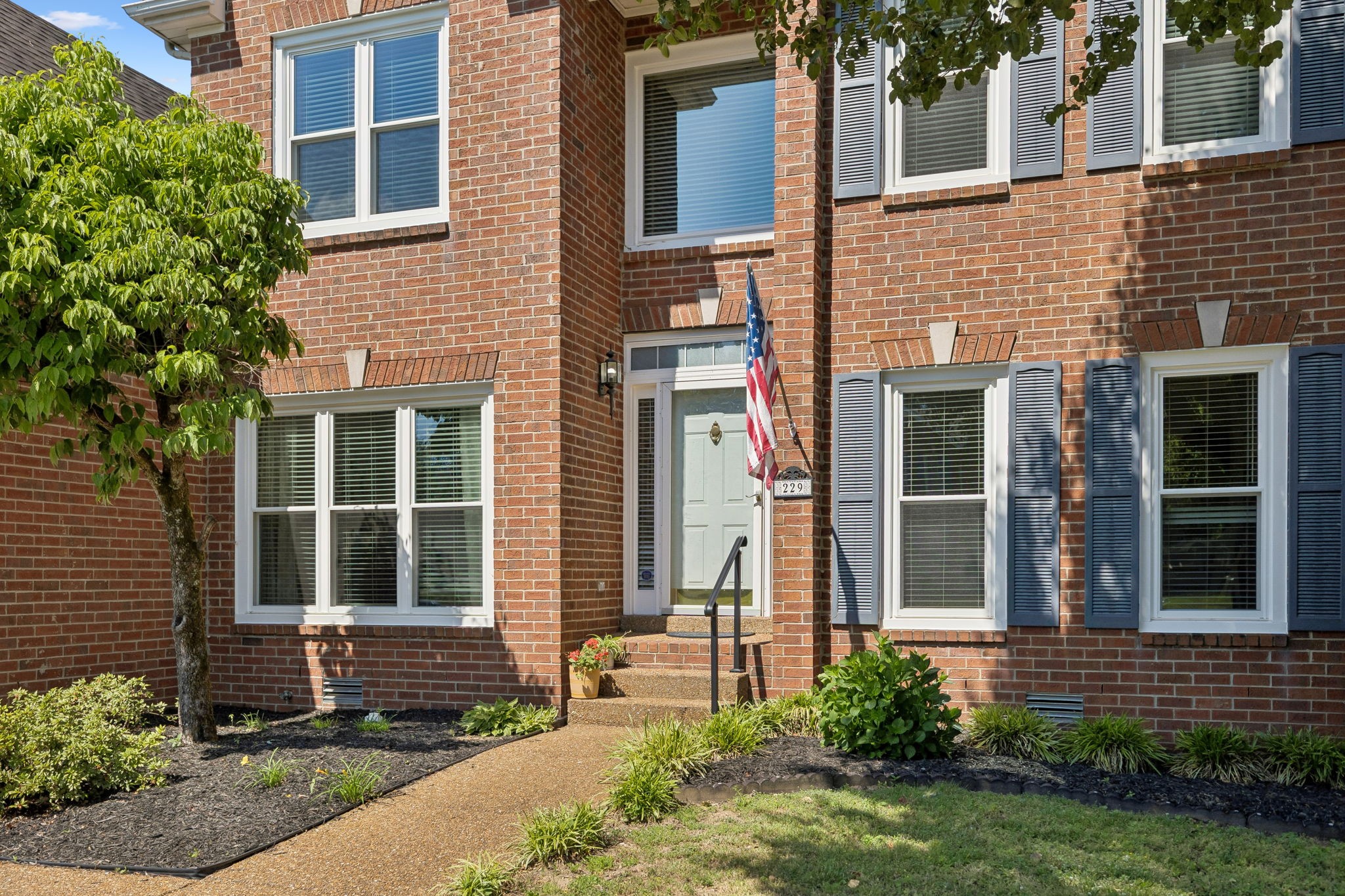 229 Circle View Dr