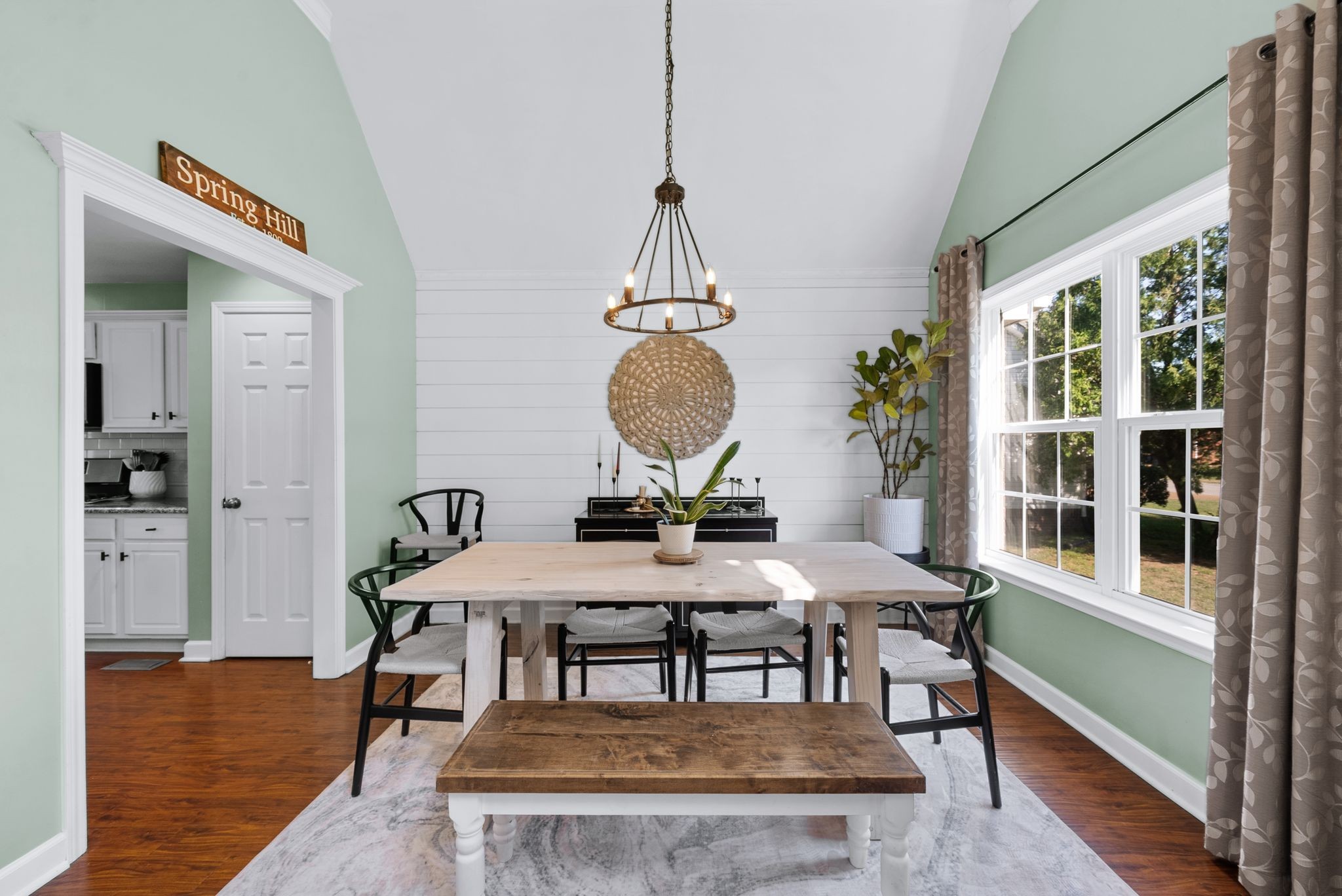 2622 Danbury Cir