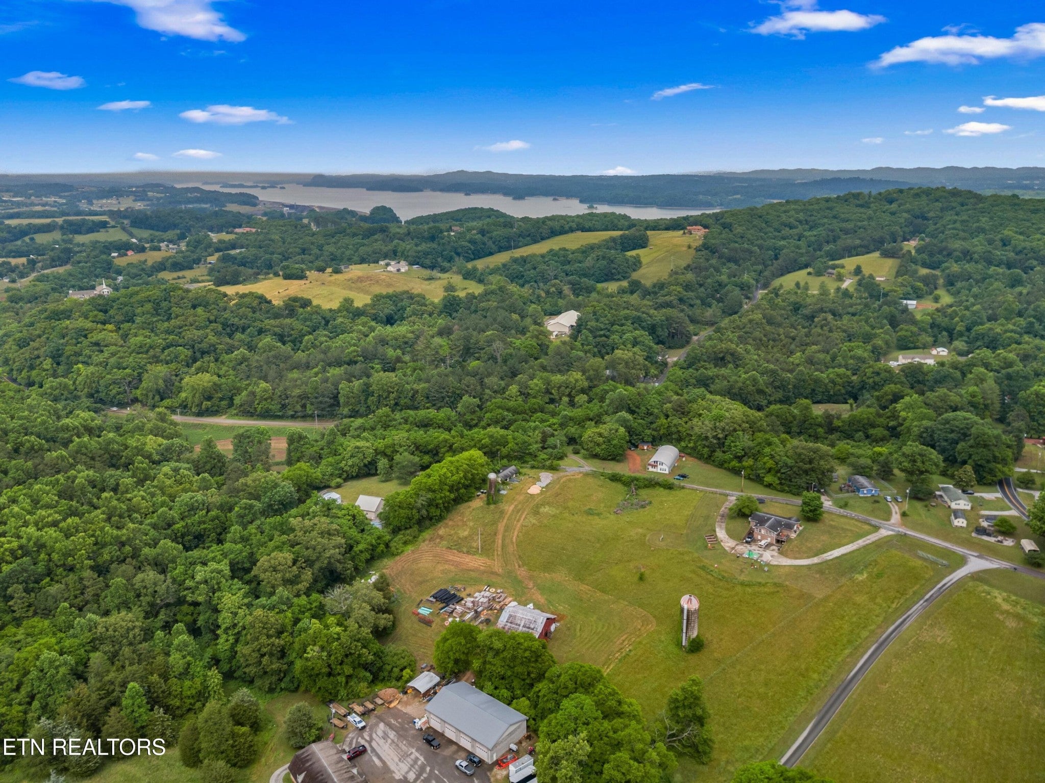 16 Mill Springs Rd